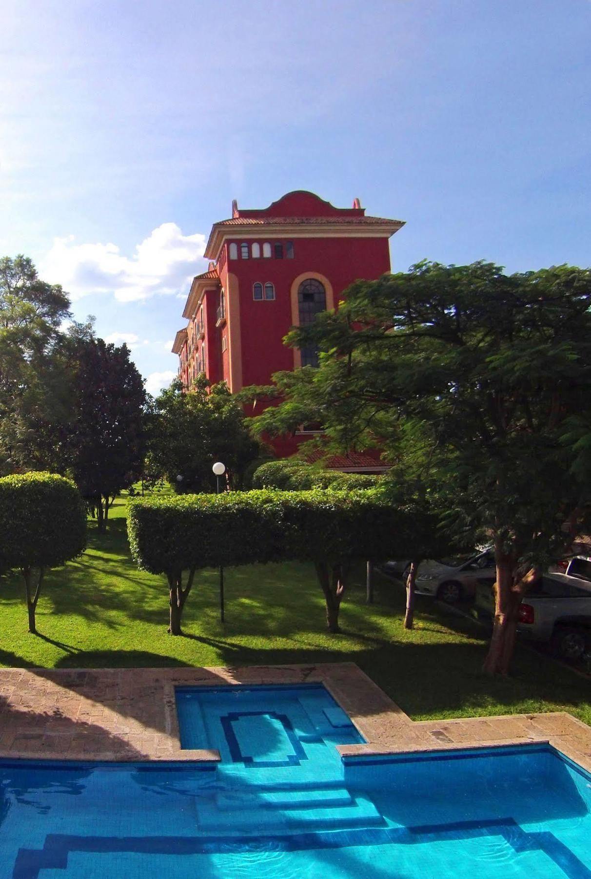 Meson Del Valle Zamora de Hidalgo Bagian luar foto