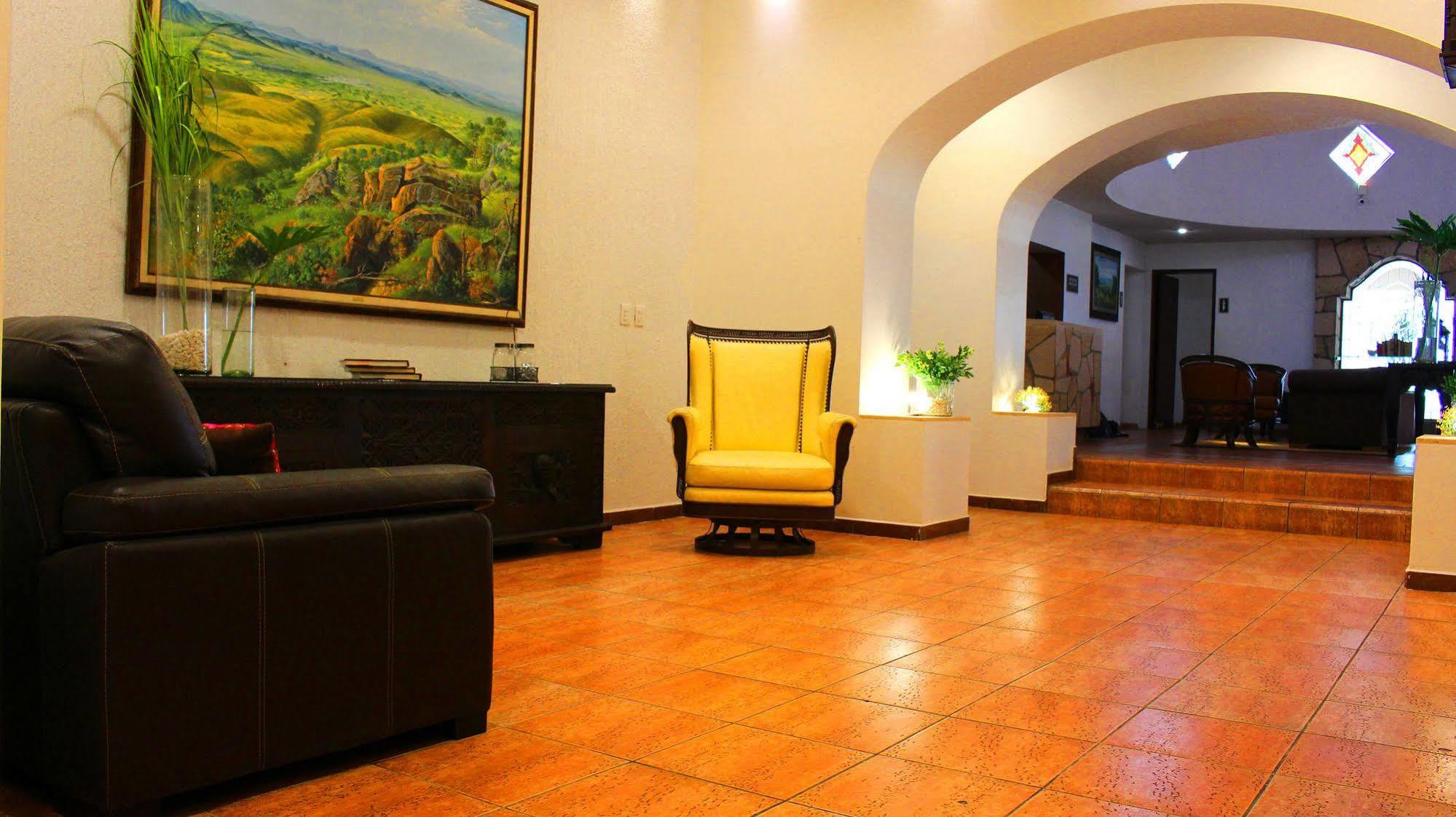 Meson Del Valle Zamora de Hidalgo Bagian luar foto